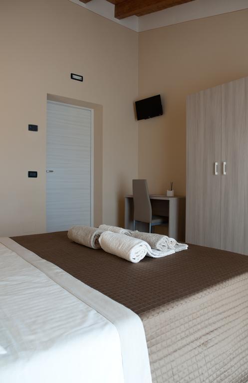 Al Borgo Alloggi Desenzano del Garda Exterior foto